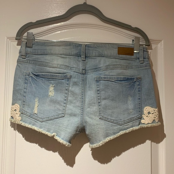 Garage denim short shorts with lace detail, Size US 7 - Picture 2 of 3
